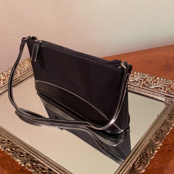 Kate Spade Purse - Picture 2 of 9